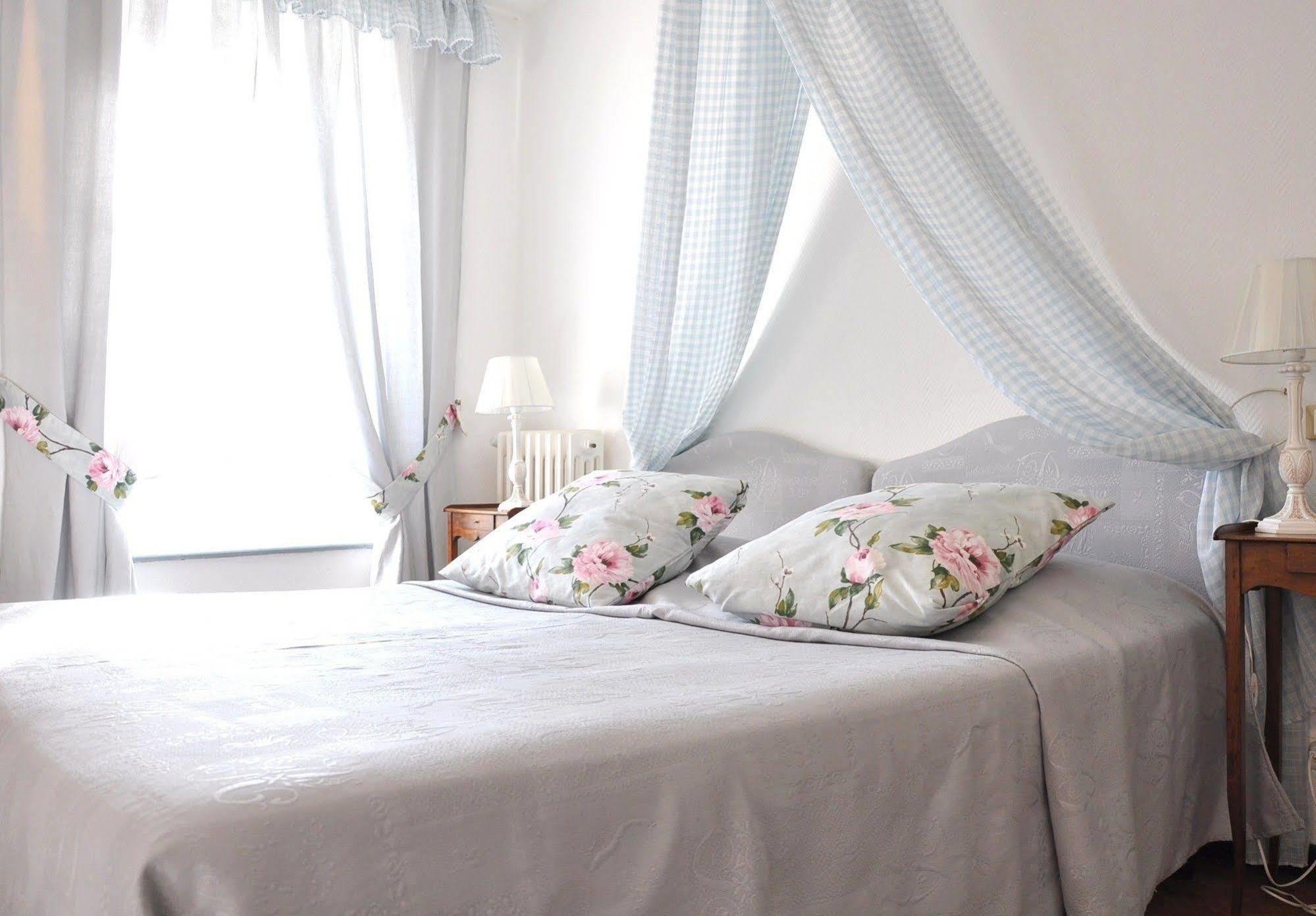 Logis Hotel Restaurant Chateau Bellevue 카죠봉 외부 사진